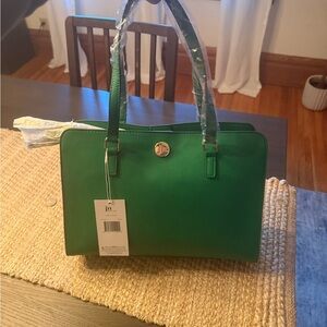Green purse, attachable strap